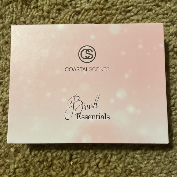 Coastal Scents Brush Essentials - Picture 1 of 4